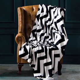 NTBAY Flannel Twin Blanket, Super Soft with Black and White Chevron Pattern Bed Blanket, 68 x 90 Inches