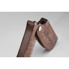 BEARD & BATES The Sandalwood Switchblade - El peine de