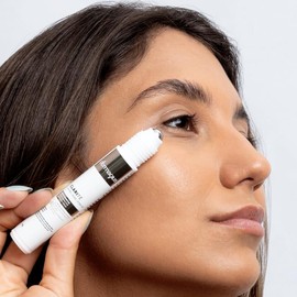 Clarité Contorno de Ojos CC 15g - Crema Correctora de Color para Ojeras y Manchas