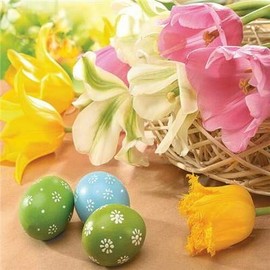 20 Napkins Easter Eggs on Flower Basket as Table Decoration for Colourful Easter 33 x 33 cm
