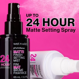 wet n wild Photo Focus Setting Mist, Up to 24HR Wear, Lightweight & Nourishing with Provitamin B5 & E, Suitable for All Skin Types, Cruelty-Free & Vegan - Natural Finish