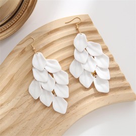 ONLYJUMP Acrylic Petal Earrings for Women Boho Flower Earrings Long Floral Tassel Earrings Long Rose Flower Hanging Resin Floral Statement Earring Jewellery Gifts (white)