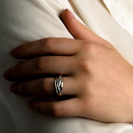 Dew Interlocking Trinity Ring – Sterling Silver, Traditional Style, Triple Rolling Rings, Symbolising the Past, Present & Future, Size S