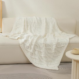 bearberry Super Soft Rhombic Jacquard Throw Blanket 3D Stereoscopic Lightweight Cozy Warm Throw Blankets for Couch Bed Sofa All Season (Cream, 40”x50”)