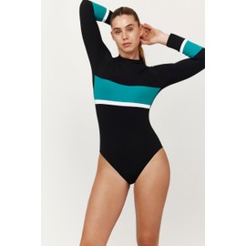 Gottex Women's Standard Free Sport Aqua Chic Sleeve One-Piece Swimwear—Built-in Soft Cups, Back Zipper & Long Pull Tab Swimsuit, Black-Green