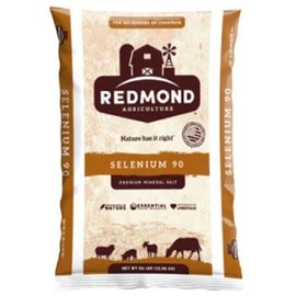 Redmond Selenium 90 Trace Mineral Salt Bag Feed Supplement for Beef Cattle 50 lbs