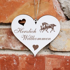Herzlich Willkommen Sign – Horses with Foal – Decorative Heart Wooden Welcome Sign Door Sign Door Decoration