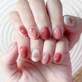 24Pcs Short Press on Nails Cute Maple Leaf Fake Nails Fall Thanksgiving False Nails Glossy Red Acrylic Nails Square Full Cover Stick on Nails for Women Autumn Winter Nail Art Decoration