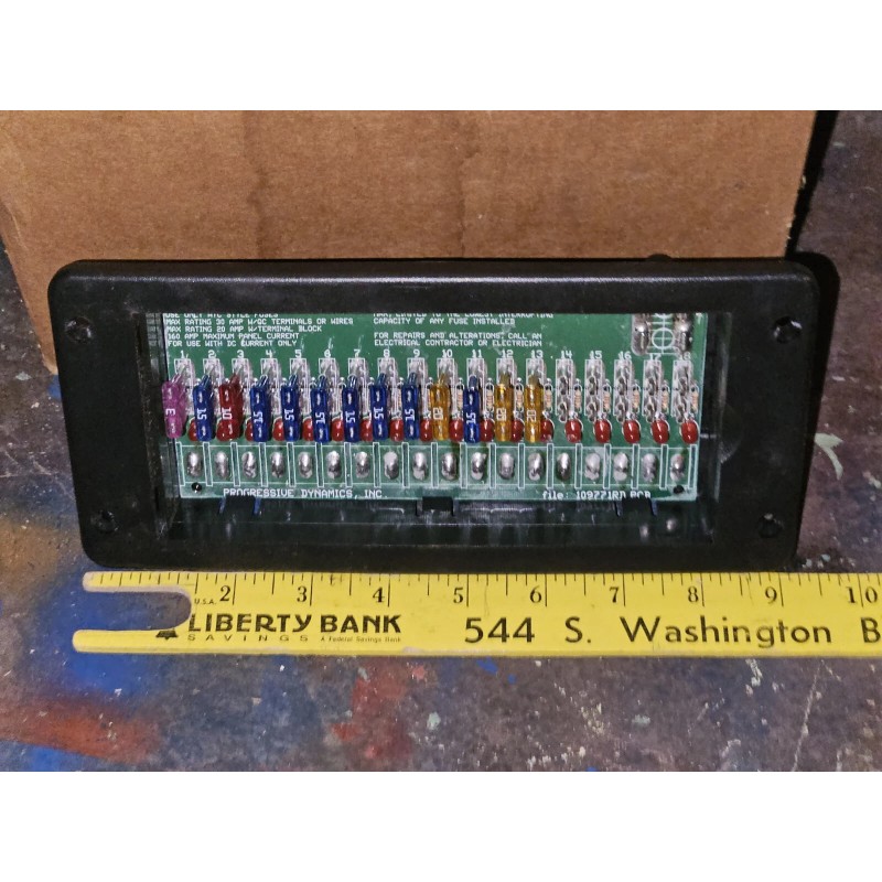 Progressive Dynamics 18 Position LED PD60K18T2LN 12VOLT DC Fuse Panel