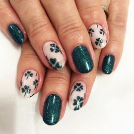 St.Patrick’s Day Press on Nails Short Oval Green Shamrock Fake Nails with Glitter Design Irish Glue on Nails Glossy Almond False Nails for Women Saint Patrick’s Day Acrylic Nails Manicure Tips 24Pcs