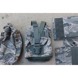 Unknown Lot of 17 various USAF pouches & other items