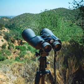 Barska 10-30x50 Level Zoom Binoculars , Black