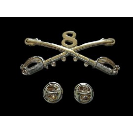 8th CAVALRY SWORDS SABERS  MILITARY HAT PIN CAVALRY REGIMENT BADGE U.S ARMY