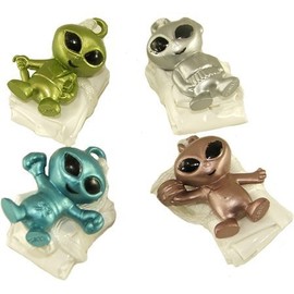 Alien parachute man boys party bag toy x 6