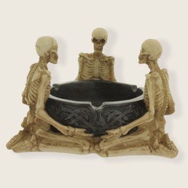 MIK funshopping Ingenious Ashtray in Alien & Mystic Design - Makes Any Room Your Personal Universe! Unique Ashtray Hand Painted for SciFi & Fantasy Fans (Skeletons Kneeling)