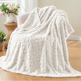 Wajade Fleece Throw Blanket, Valentine's Day Love Blanket Fluffy Faux Fur Blanket Love Heart Blanket for Bed Sofa Couch, Soft Cosy Warm Thick Blanket,Love White 127x178
