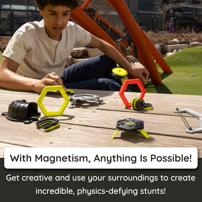 Fat Brain Toys Magshuto Stunt Park, Magnetic Trick Shot System,