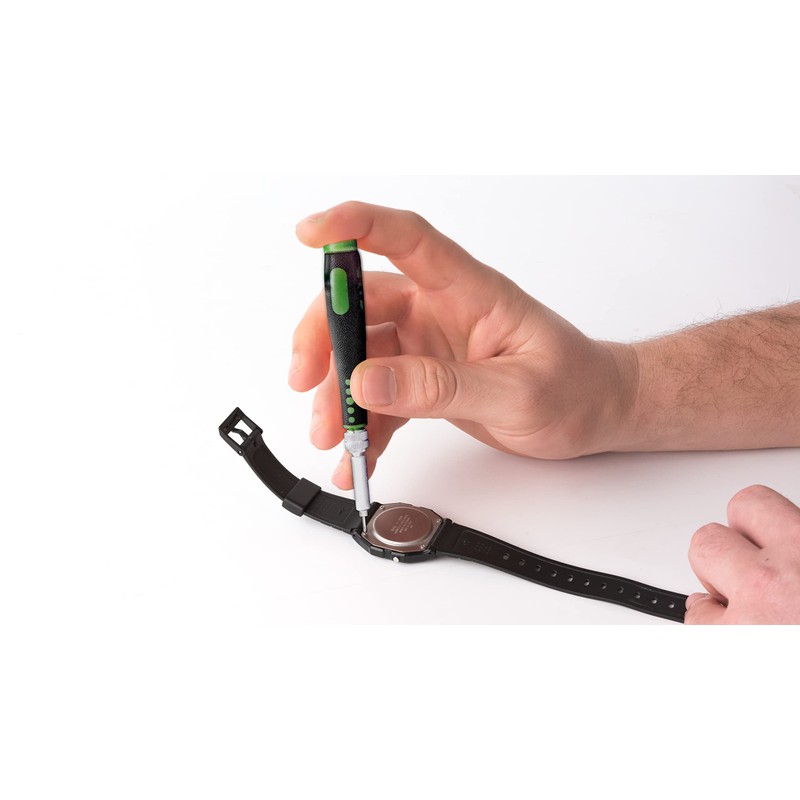 Salki/32 Piece Tool Set and Case