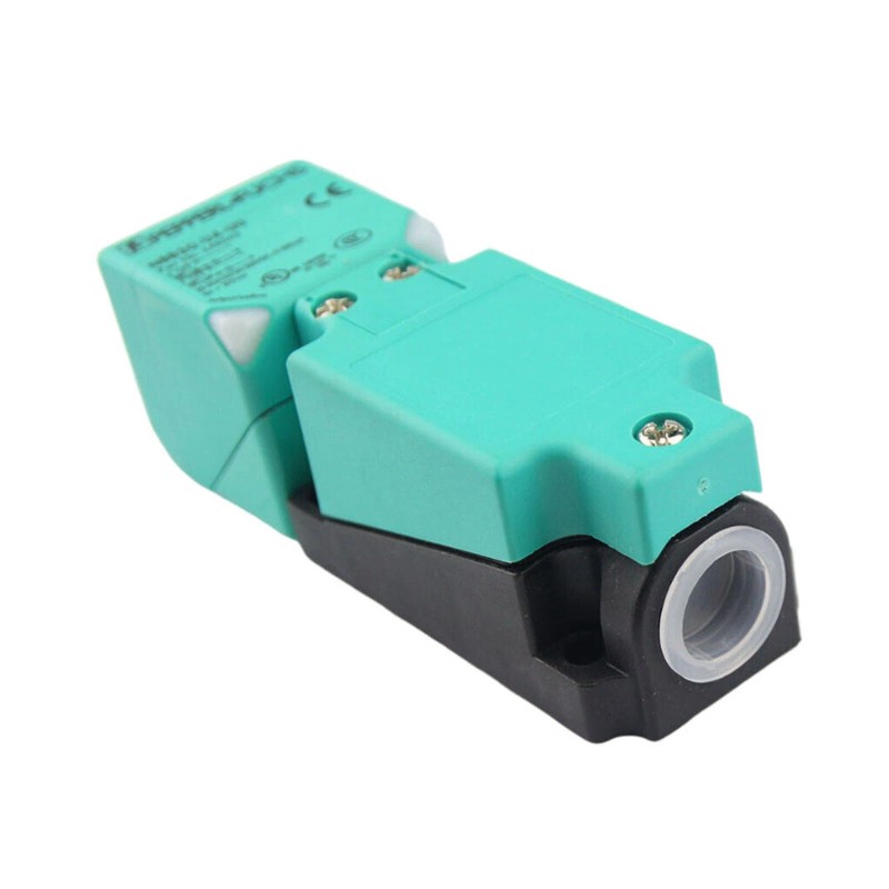 New In Box PEPPERL + FUCHS NBB20-U4-UU Inductive Sensor