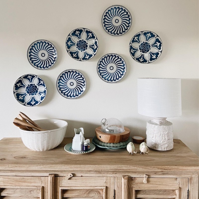 Invisible Plate Hangers for Wall | Decorative Dish Display Holders