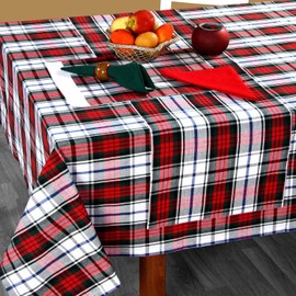 Homescapes - Christmas - Tablecloth - Macduff Tartan Check - X Mas design - 54 x 90 Inch - 100% Cotton - White Green and Red Colour - Washable at Home