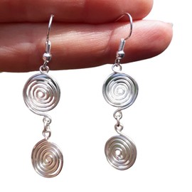 Kanika Jewelry Trove Cultured Freshwater Pearl Silver Teardrop Earrings for Womens Gift