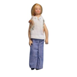 1:12 Scale Dolls for Doll Houses Poseable 5 Piece Casual Family DP122