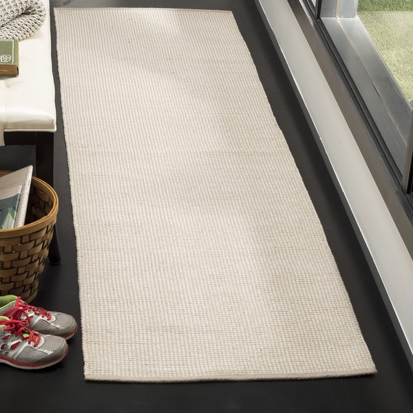 SAFAVIEH Montauk Collection Runner Rug - 2'3" x 10', Ivory