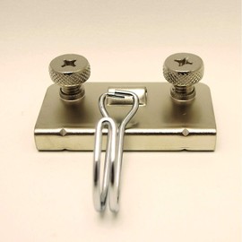 Waki Sangyo KH-003 Sash Hook, Load Capacity 4.4 lbs (2 kg), Screw Type Hook, Pinch and Clamp, Gold, 2.4 x 2.2 x 1.0 inches (60 x 55 x 25 mm)