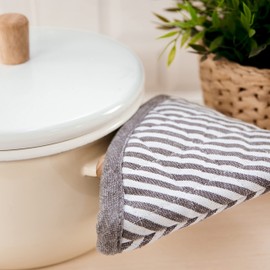 Sancarlos Set of 2 Brown and White 100% Cotton Heat Resistant Pot Holders