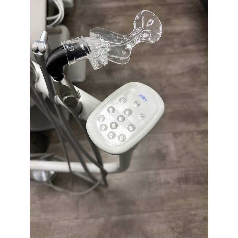 NovaFlow Dental Adapter for Isolite/Dryshield/VacuLUX