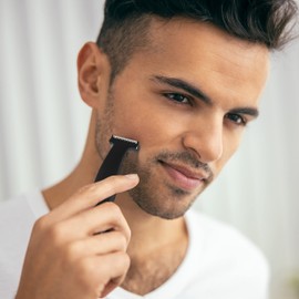 ChargeWorx Groom Essentials ONECUT Electric Shaver for Men, Dual-Blade Foil Shaver for Beard and Mustache, Body-Hair Trimmer with Detachable Head, Cordless Travel Electric Razor with Rotating Switch