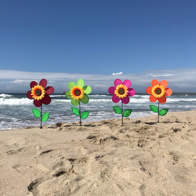 In the Breeze 2702 — 12-inch Green Sunflower Wind Spinner