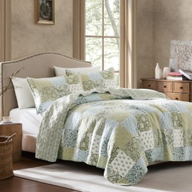 WDCOZY 100% Cotton Reversible Patchwork Quilt Twin Size, Lightweight Farmhouse Vintage Shabby Chic Bedding Set with 1 Pillow Sham, Green Floral Printed Pattern Bedspread Coverlet for All Seasons