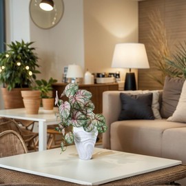 Coral Pattern and Threaded Resin Art Vase, Modern Home and Hotel Homestay Decoration Ornaments, Suitable for Dried Flowers and Line Flowers.(14 inches high)