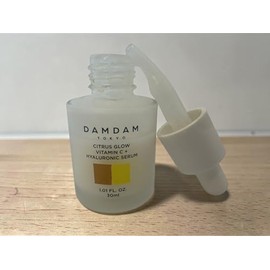 Dam Dam Citrus Glow Vitamina C + Ácido Hialurónico