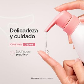 B Life Company | Jabón íntimo natural para mujer 750 ml | Uso diario | 99% Ingredientes de Origen Natural | Con Aceite de Flor de Caléndula | Natural 