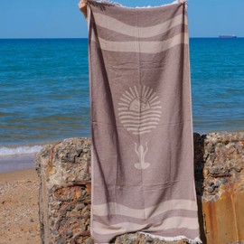 Karettas Turkish Beach Towel - 100% Organic Cotton - Soft, Quick-Dry, Sand Proof, Prewashed - Lightweight & Oversized for Beach, Pool, Yoga, Bath, Travel, Gym, Throw - Sienna (Brown)