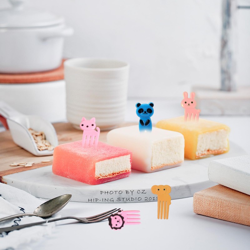 EULAPGOE 120 Pcs Kids Food Picks, Cute Animals Mini Food