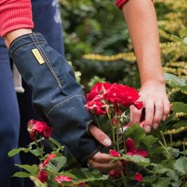 Limbo Outcast Adult Weatherproof Outdoor Cast and Dressing Protector for Wrist (Medium Left Wrist)