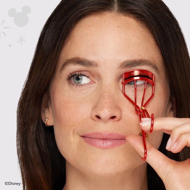 TWEEZERMAN Eyelash Curler and Eyelash Comb Set, Magic All Around,