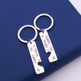 HAPPY TIN YEARS Keychain Couples Anniversary Keyring 10th Gifts (Silver)
