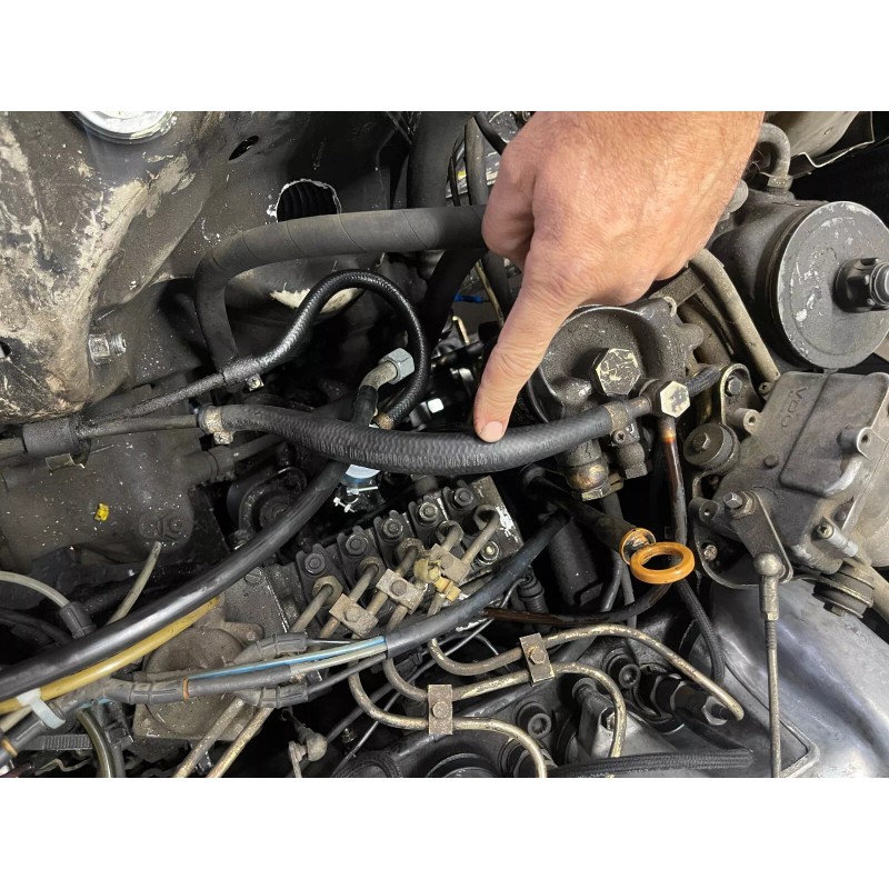 OEM Mercedes Genuine 300D W123 OM617 Fuel Expansion Return Hose