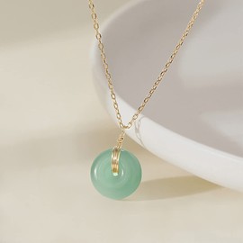 Ezindraw Natural Green Jade Donut Necklace for Women, Green Healing Gemstone Pendant Choker, Gold Plated Circle Pendant with Good Luck, Gift for Women, Mom, Length adjustable, 18''