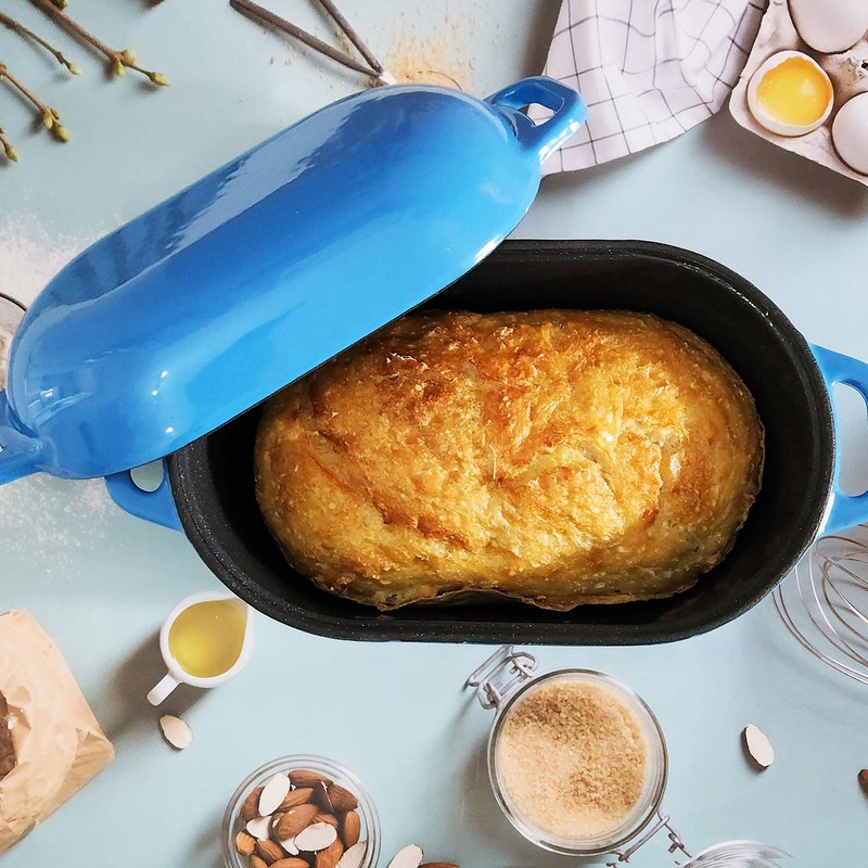 FANQIEW Dutch Oven Enameled Cast Iron Bread Pan with Lid