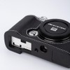 DBZZ E-P7用本革ハーフケース, メタル底板付き OLYMPUS PEN用 ブラック