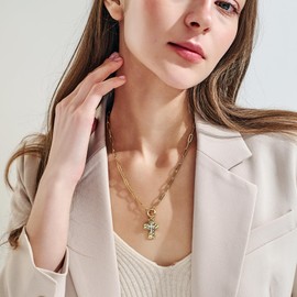 BRAYEG Gold Silver Cross Chain Necklace for Women＆Men,5mm Gold Paperclip Chain Chunky Cross Pendant Necklace,Religious Christian Faith Cross Jewelry Gift,18in+2in Open Ring for Pendant Replacement