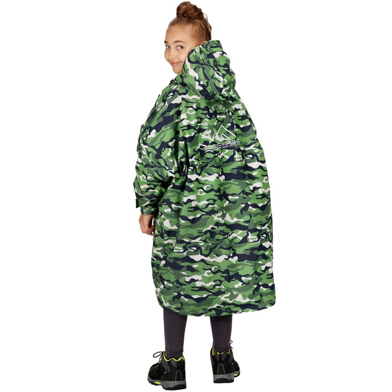 Regatta Regatta Kids Junior Waterproof Changing Robe, Borg Lined Changing