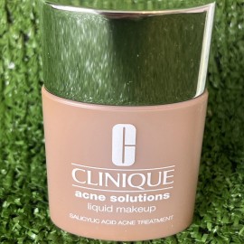 Clinique Acne Solutions Liquid Makeup - 07 FRESH GOLDEN - New in Box Full