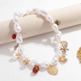 Irregular Imitation Pearl Heart Insect Pendant Necklace for Women, Enamel-Coated Alloy Dainty Bohemian Collarbone Charms Choker Necklace Jewelry for Daily Wear Mother's Day